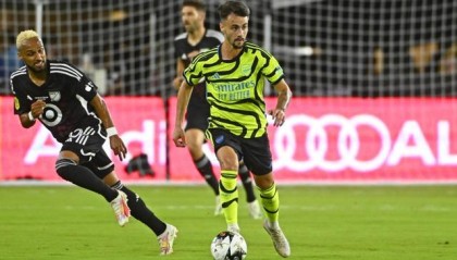 汉堡中场维埃拉：拜仁是最佳球队之一 塔帅建议我踢出自己风格